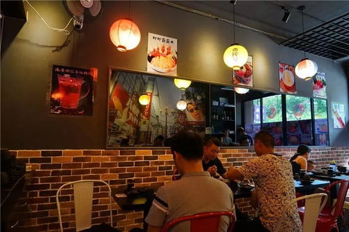 (家庭战斗员下载)家庭战士餐厅播放全家大片，让用餐成为欢乐时光